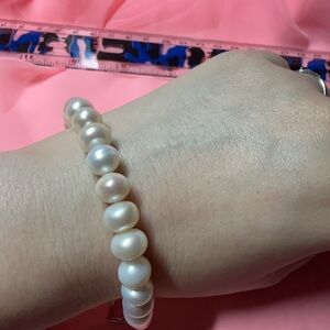 Freshwater Pearl Bracelet with Silver Heart Clasp